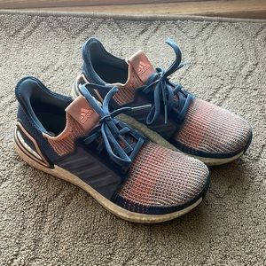 Adidas boost women’s size 8.5 blue orange pink